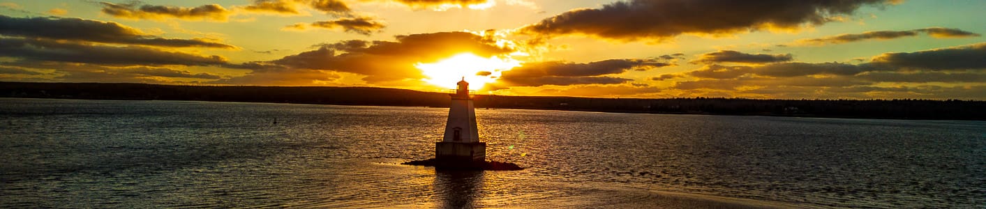 sandy-point-lighthouse